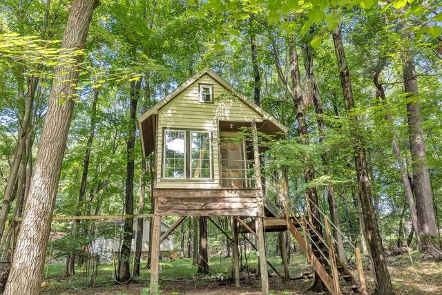 2274 CATHEDRAL FOREST DRIVE, Suamico, WI 54313