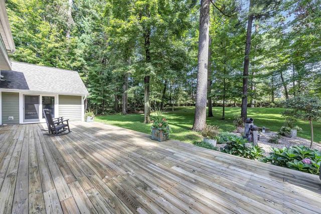 2274 CATHEDRAL FOREST DRIVE, Suamico, WI 54313