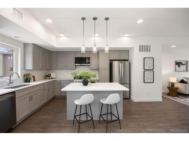 8408 W 52nd Ave, Arvada, CO 80002