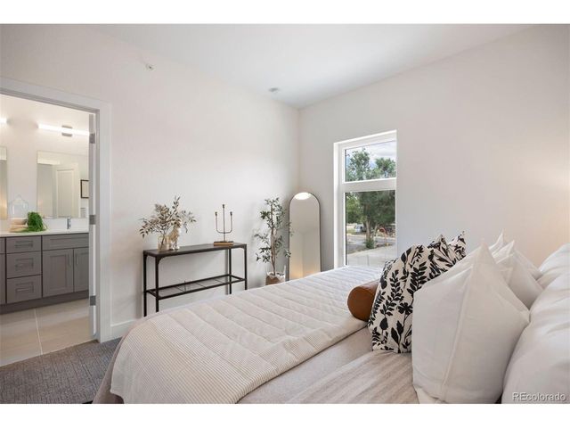 8408 W 52nd Ave, Arvada, CO 80002