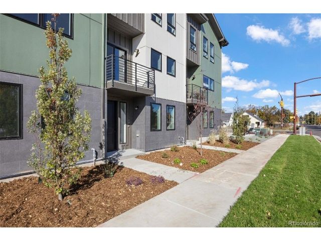 8408 W 52nd Ave, Arvada, CO 80002