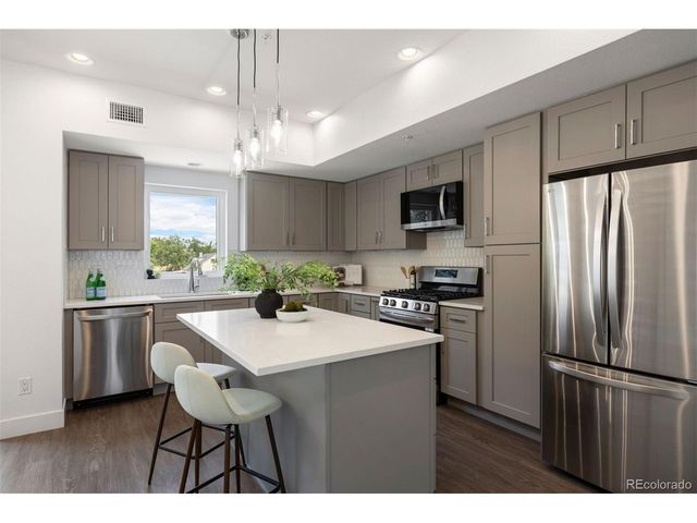 8408 W 52nd Ave, Arvada, CO 80002