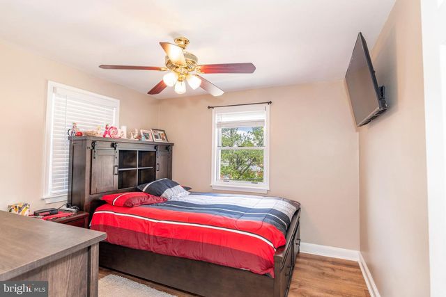 817 BERKSHIRE DR, Hyattsville, MD 20783