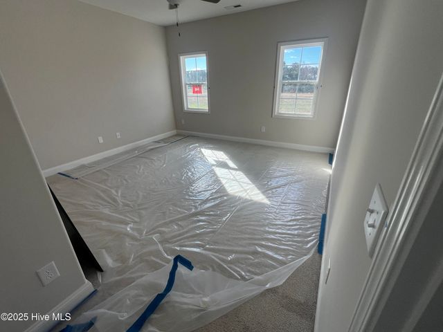 238 Deer Haven Drive, Richlands, NC 28574