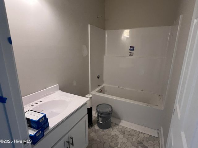 238 Deer Haven Drive, Richlands, NC 28574