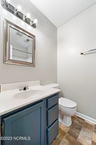 410 Somerset Cove, Jacksonville, NC 28546