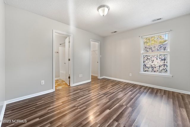 410 Somerset Cove, Jacksonville, NC 28546