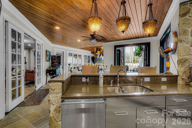 13837 Grand Palisades Parkway, Charlotte, NC 28278