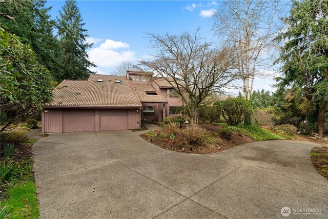6008 Indian Trail NE, Tacoma, WA 98422