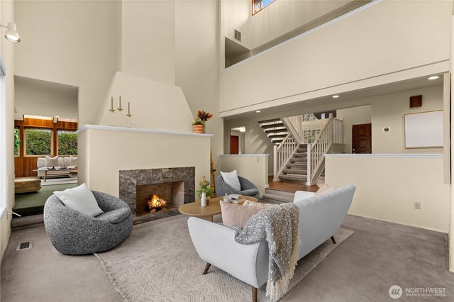 6008 Indian Trail NE, Tacoma, WA 98422