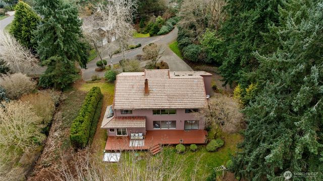 6008 Indian Trail NE, Tacoma, WA 98422