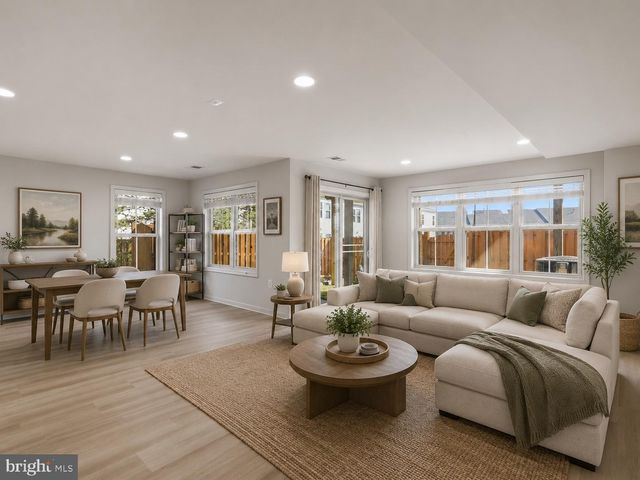 42567 DREAMWEAVER DR, Brambleton, VA 20148