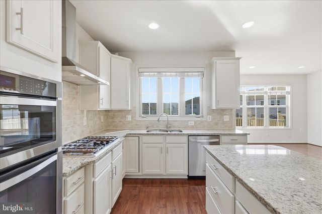 42567 DREAMWEAVER DR, Brambleton, VA 20148