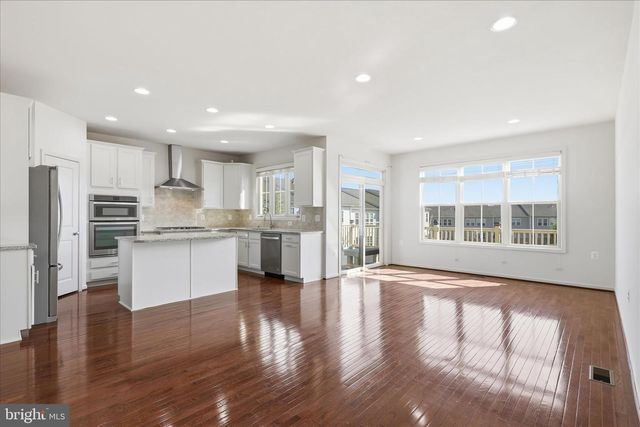 42567 DREAMWEAVER DR, Brambleton, VA 20148