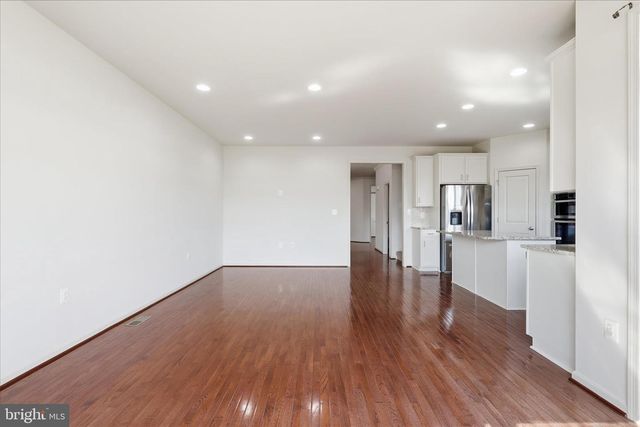 42567 DREAMWEAVER DR, Brambleton, VA 20148