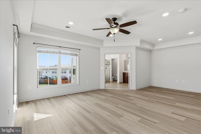 42567 DREAMWEAVER DR, Brambleton, VA 20148