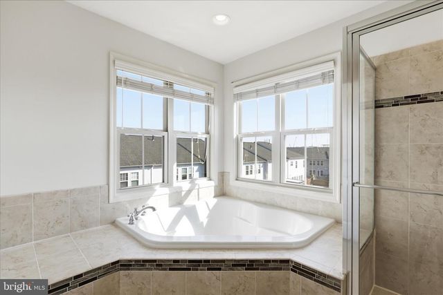 42567 DREAMWEAVER DR, Brambleton, VA 20148