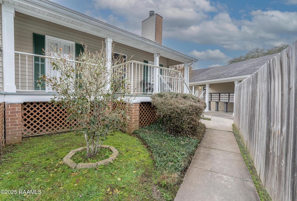 100 Teal Lane 54, Lafayette, LA 70507