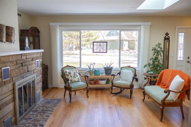 208 S Barker Street, New Buffalo, MI 49117