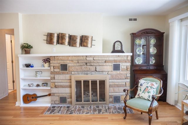 208 S Barker Street, New Buffalo, MI 49117