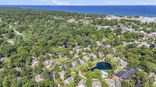 208 S Barker Street, New Buffalo, MI 49117