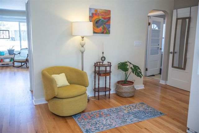 208 S Barker Street, New Buffalo, MI 49117