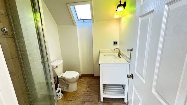 254 Broadway 254, Lynn, MA 01904