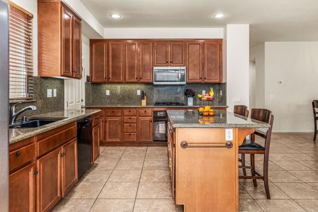 35622 Denver Circle, Winchester, CA 92596