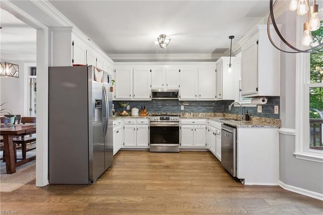 304 Autumn WAY, Yorktown, VA 23693