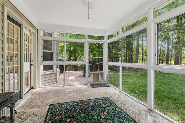 304 Autumn WAY, Yorktown, VA 23693