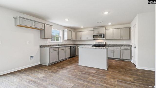 579 Edgetree Drive, Hopkins, SC 29061