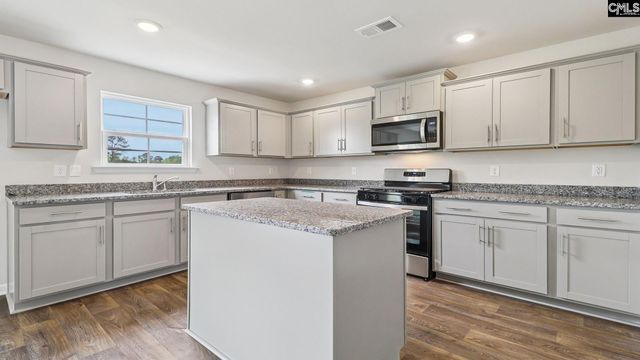 579 Edgetree Drive, Hopkins, SC 29061