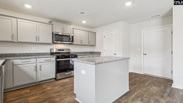 579 Edgetree Drive, Hopkins, SC 29061