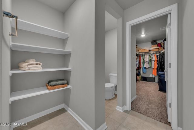 214 S Lakepointe Drive, Lafayette, LA 70506