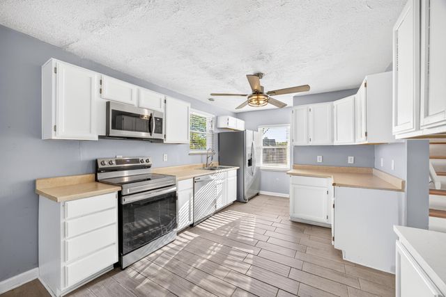 1820 Old N Bend Road, Hebron, KY 41048