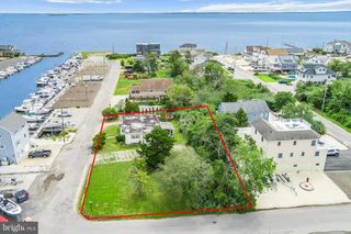 108 BALTIC AVE, Waretown, NJ 08758