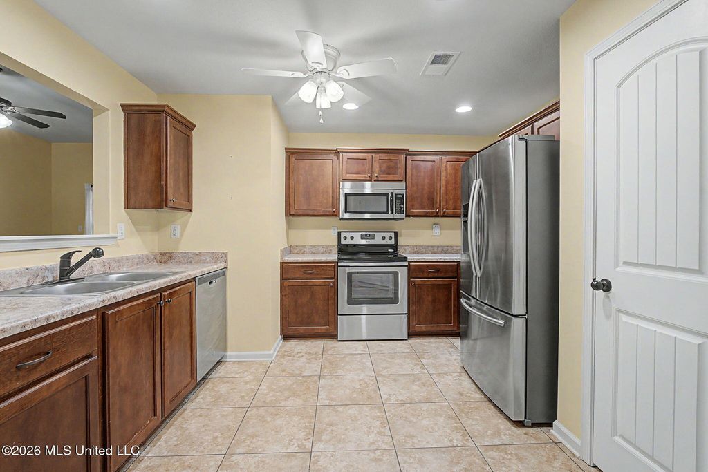 7904 Silverbell Street, Southaven, MS 38671 — photo 2