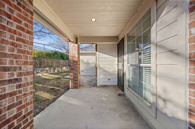 2217 Trickling Creek Drive, Garland, TX 75041