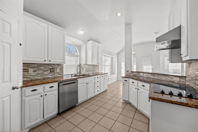 2217 Trickling Creek Drive, Garland, TX 75041