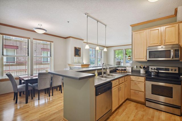 600 N 2nd St 100, Minneapolis, MN 55401