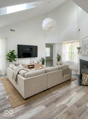 9467 Wimbledon Court, Indianapolis, IN 46250