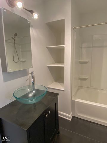 9467 Wimbledon Court, Indianapolis, IN 46250