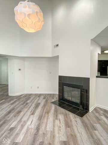 9467 Wimbledon Court, Indianapolis, IN 46250