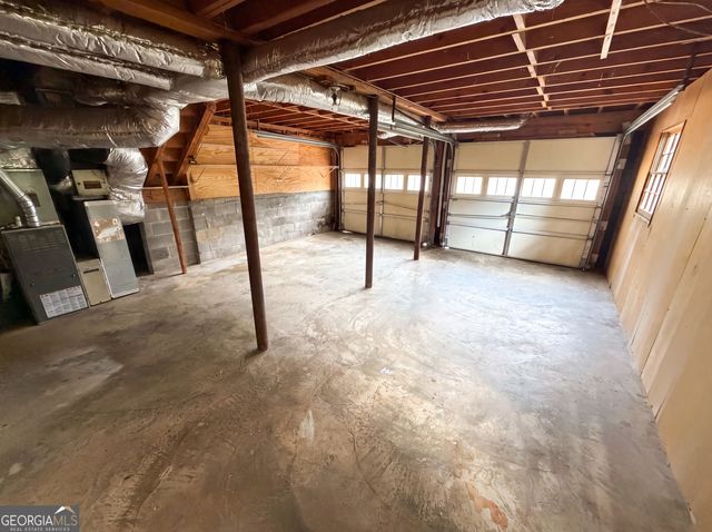 1271 Seven Springs Circle, Marietta, GA 30068