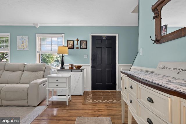 49 E LAKEVIEW DR, Littlestown, PA 17340