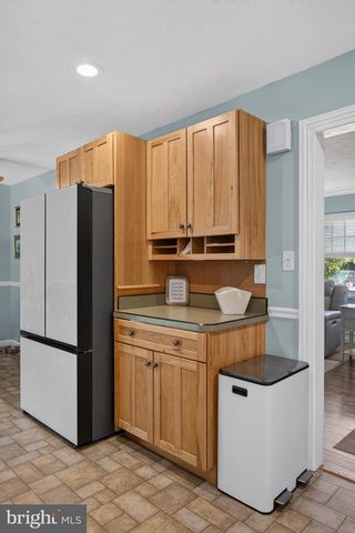 49 E LAKEVIEW DR, Littlestown, PA 17340