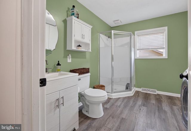49 E LAKEVIEW DR, Littlestown, PA 17340