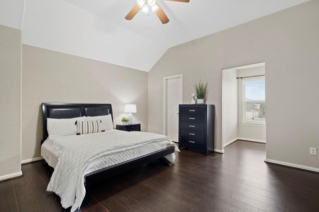 4502 Creek Point Lane, Missouri City, TX 77459