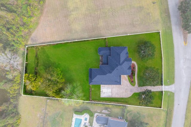 4502 Creek Point Lane, Missouri City, TX 77459