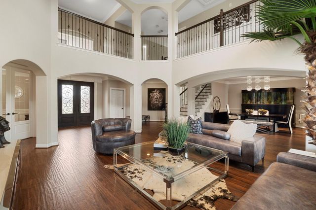 4502 Creek Point Lane, Missouri City, TX 77459